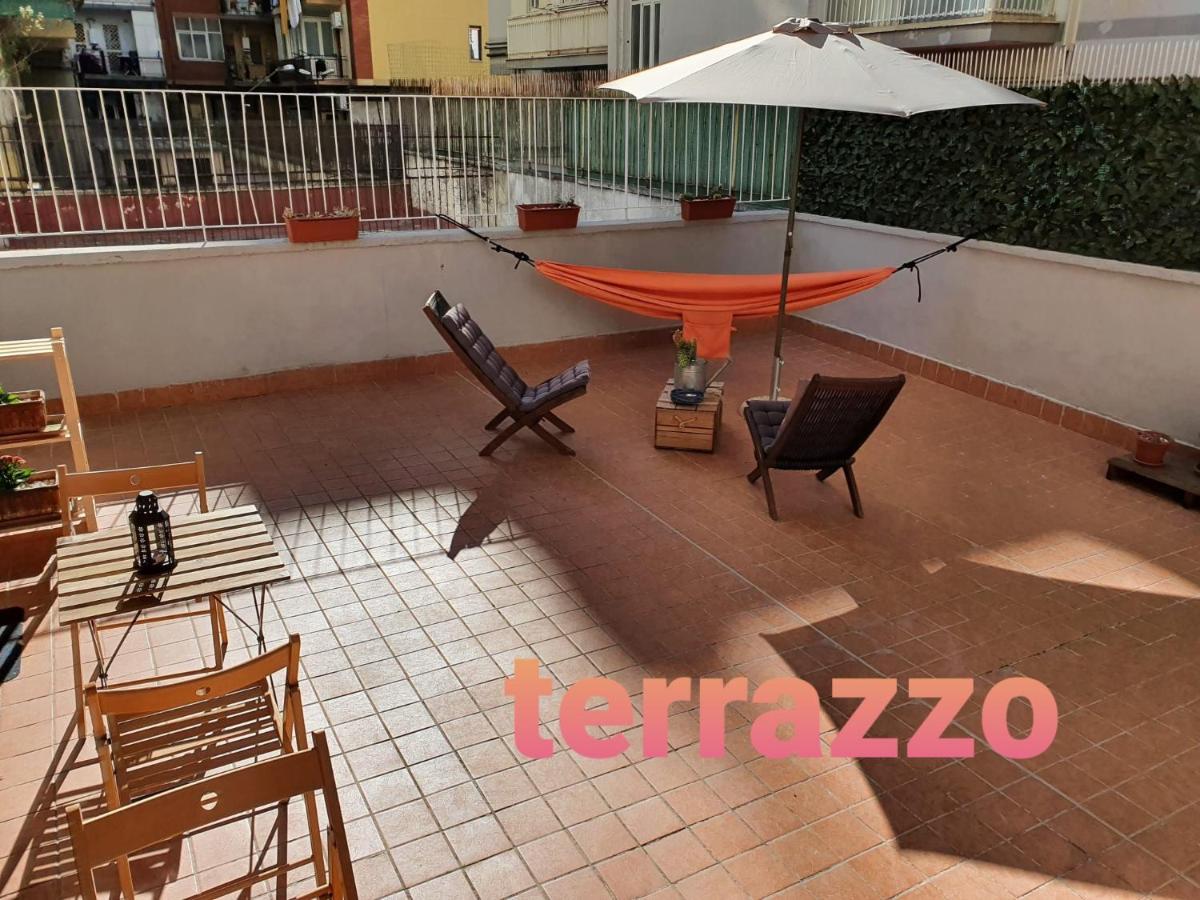 @Home Napoli Екстериор снимка