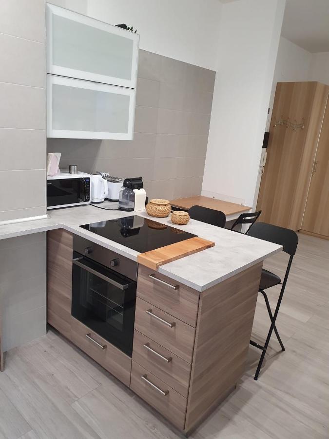 @Home Napoli Екстериор снимка